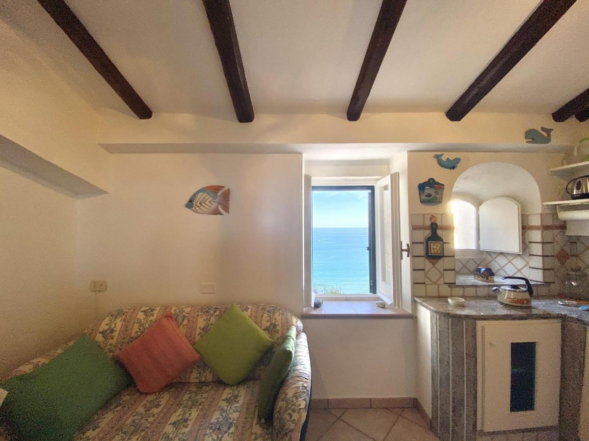Holidaycasa Gio - In Centro Vista Mare Sperlonga Exterior photo